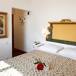 Porta Romana - Lucehotels 3*