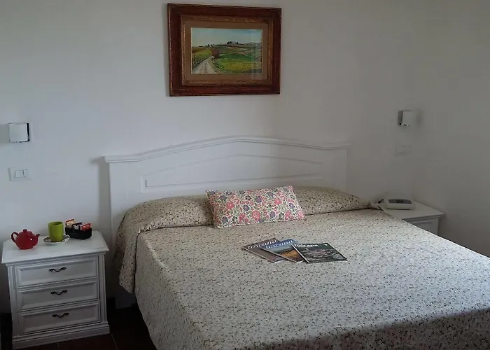 Porta Romana - Lucehotels Готель 3*