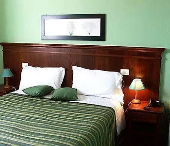 Готель Porta Romana - Lucehotels 3*