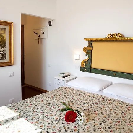 Porta Romana - Lucehotels 3*