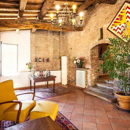 Готель Porta Romana - Lucehotels