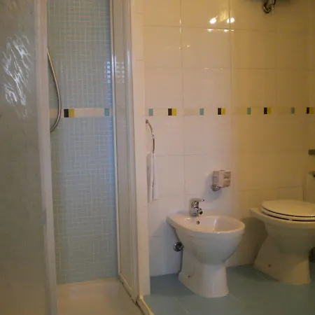 Готель Porta Romana - Lucehotels 3*