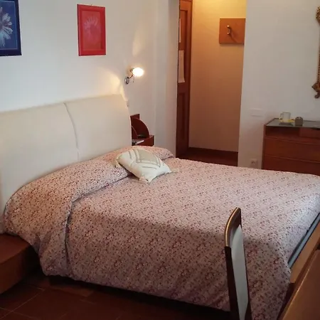 Готель Porta Romana - Lucehotels 3*