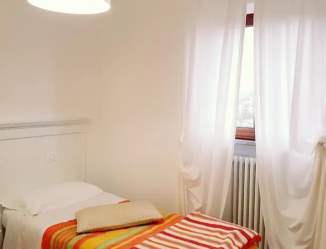 Hotel Porta Romana - Lucehotels