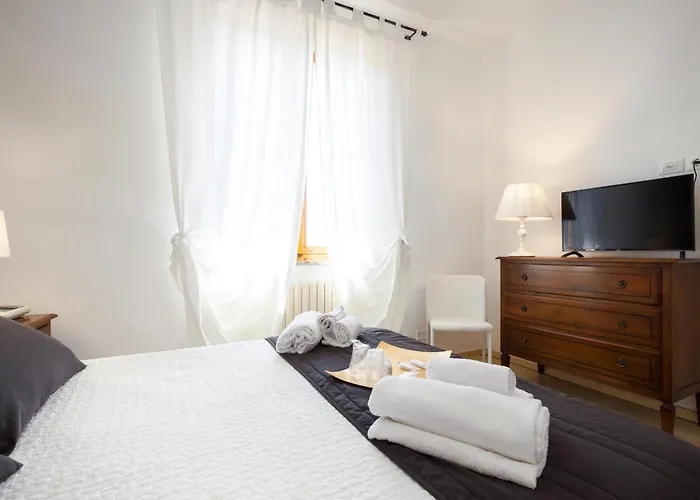 Hotel Porta Romana - Lucehotels 3*